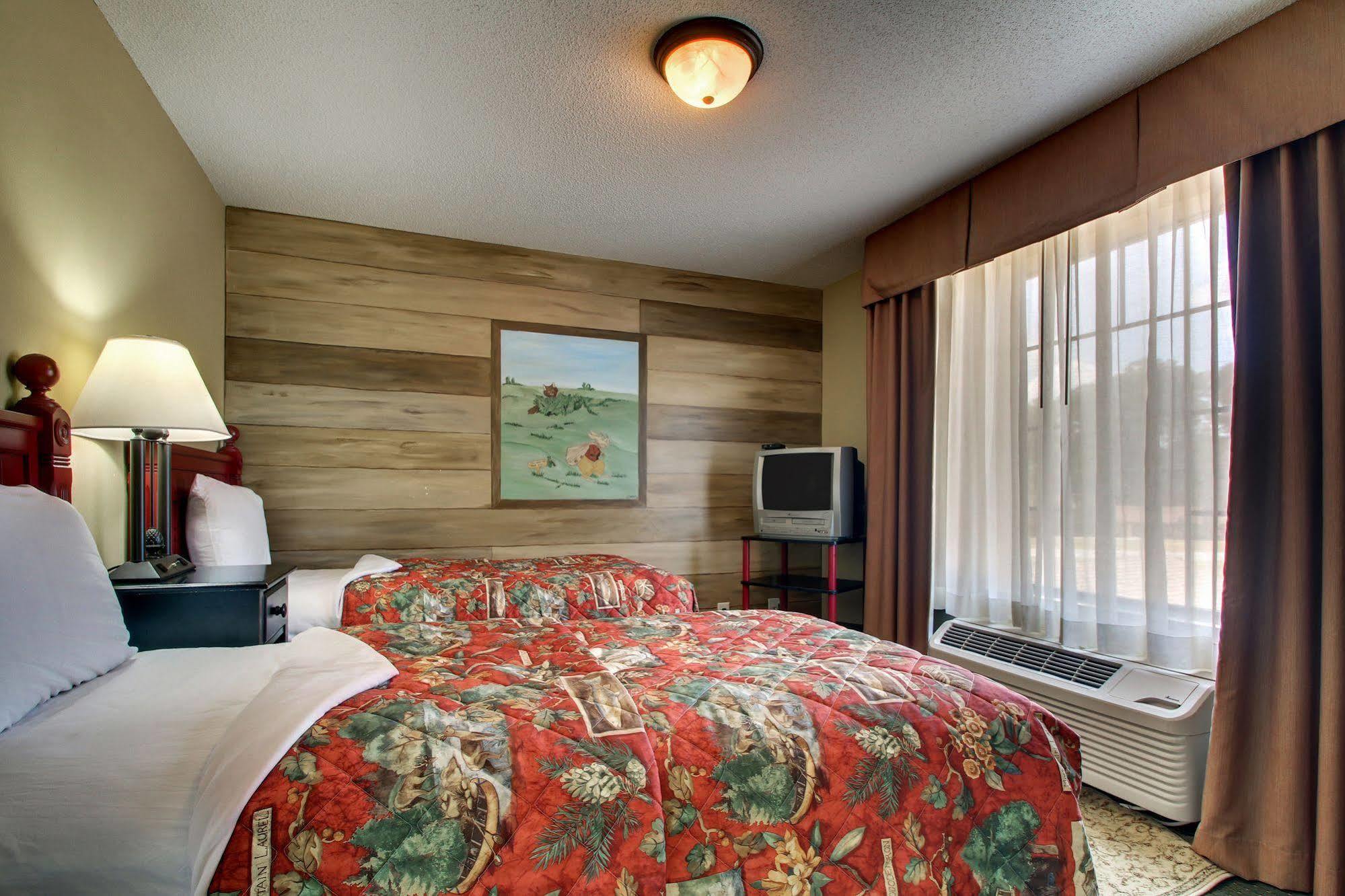 The Lodge On Lake Oconee Eatonton Bagian luar foto