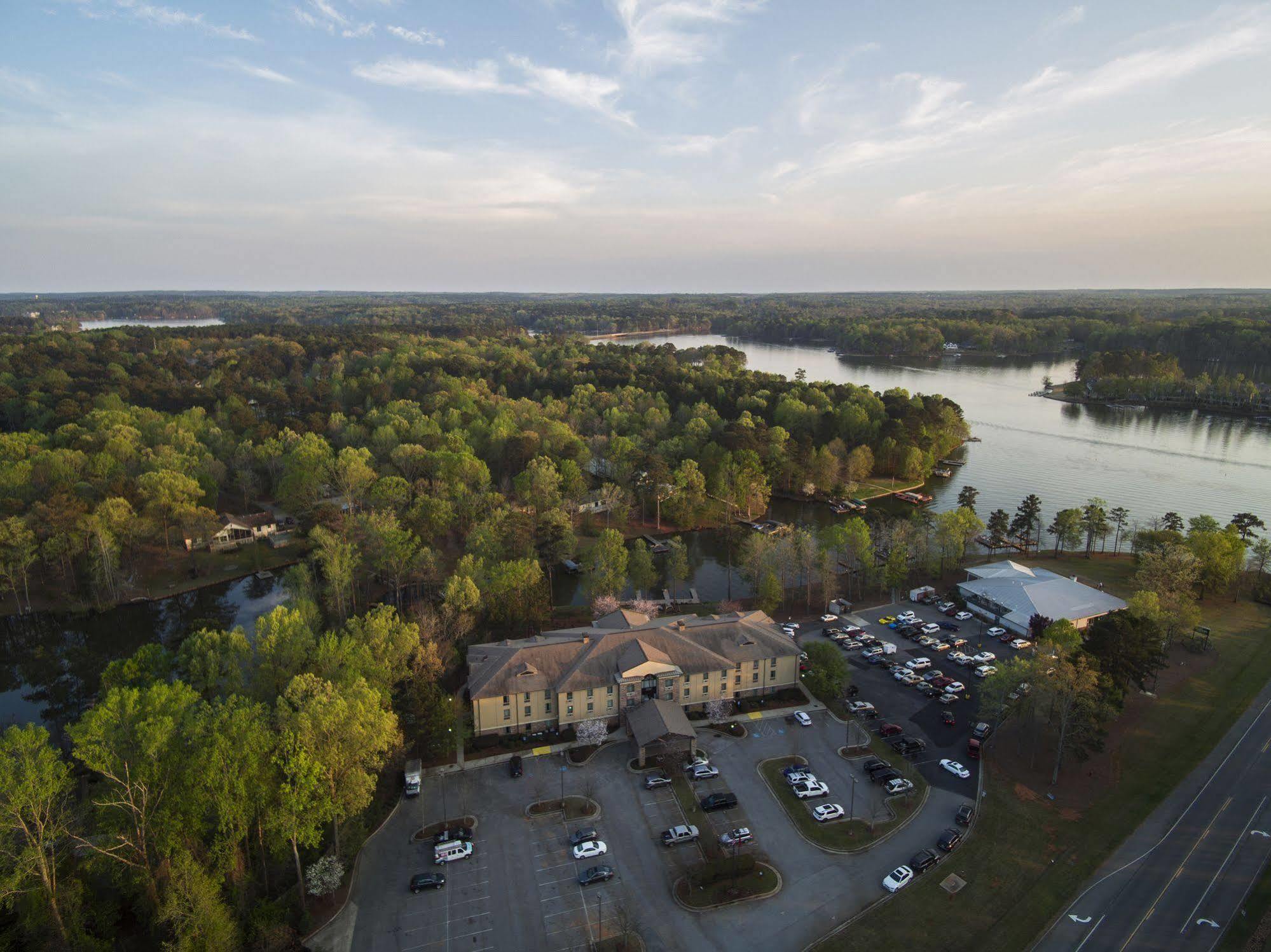 The Lodge On Lake Oconee Eatonton Bagian luar foto