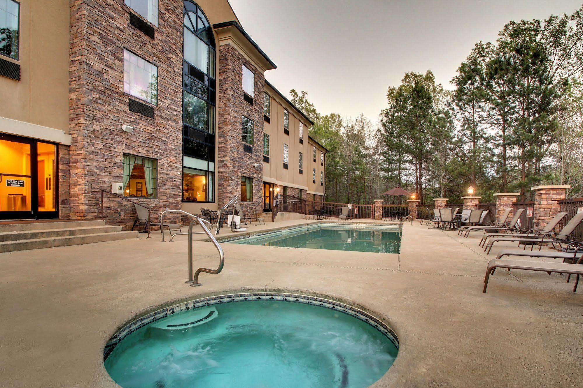 The Lodge On Lake Oconee Eatonton Bagian luar foto